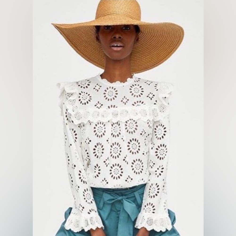 Zara Eyelet white cotton long sleeve blouse size medium Victorian summer coastal